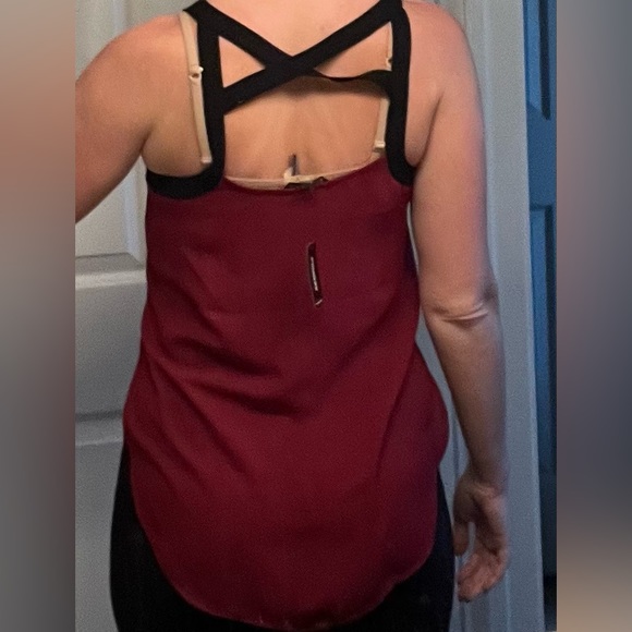 Express split hem cross back top - Picture 7 of 8